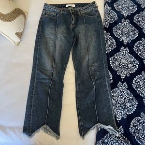Anthropologie dark-wash mid-rise tulip hem jeans with seam